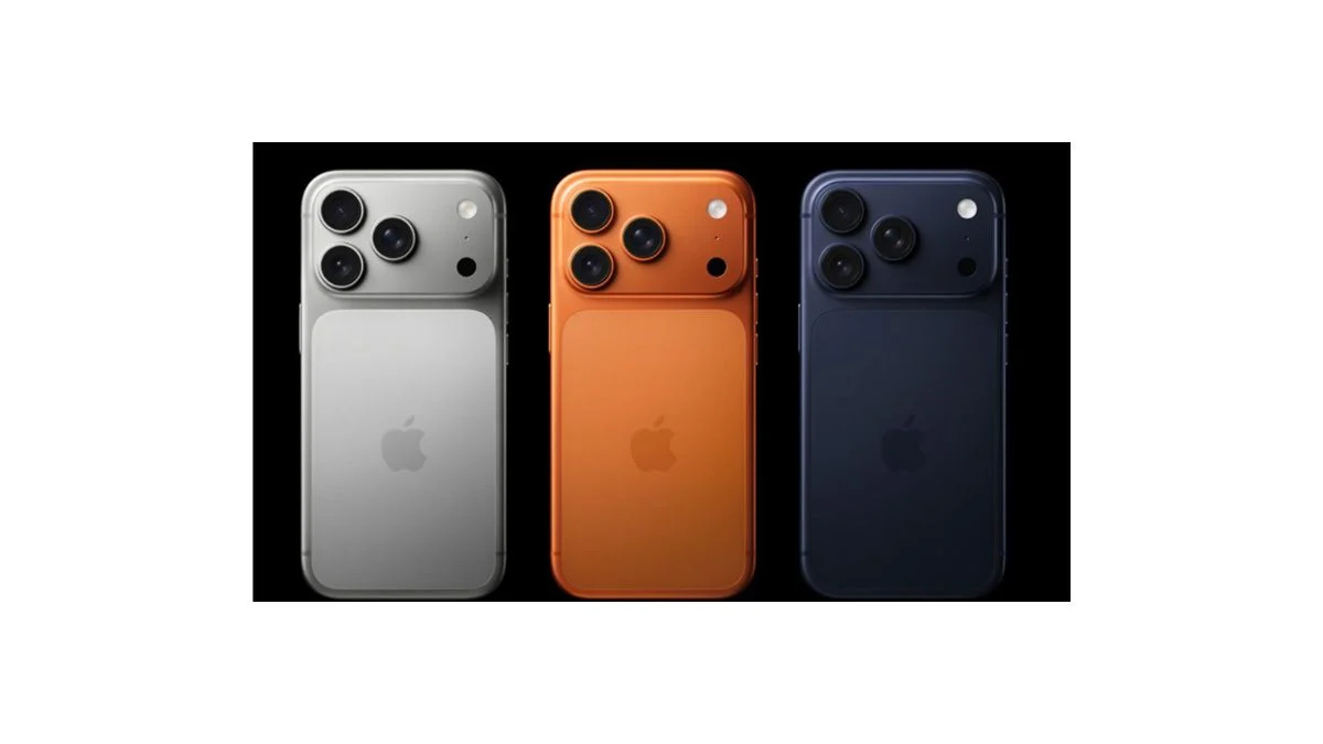 Apple iPhone 18 Pro Max 2026 with full screen design and advanced camera