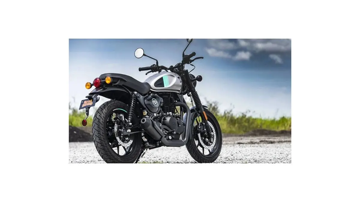 Royal Enfield Guerrilla 450 roadster bike front view with LED headlight and modern design